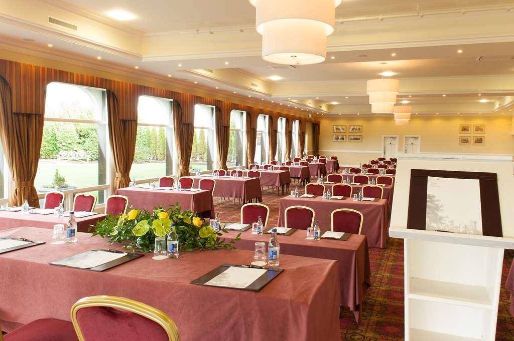 The At Dromoland Newmarket-on-Fergus
