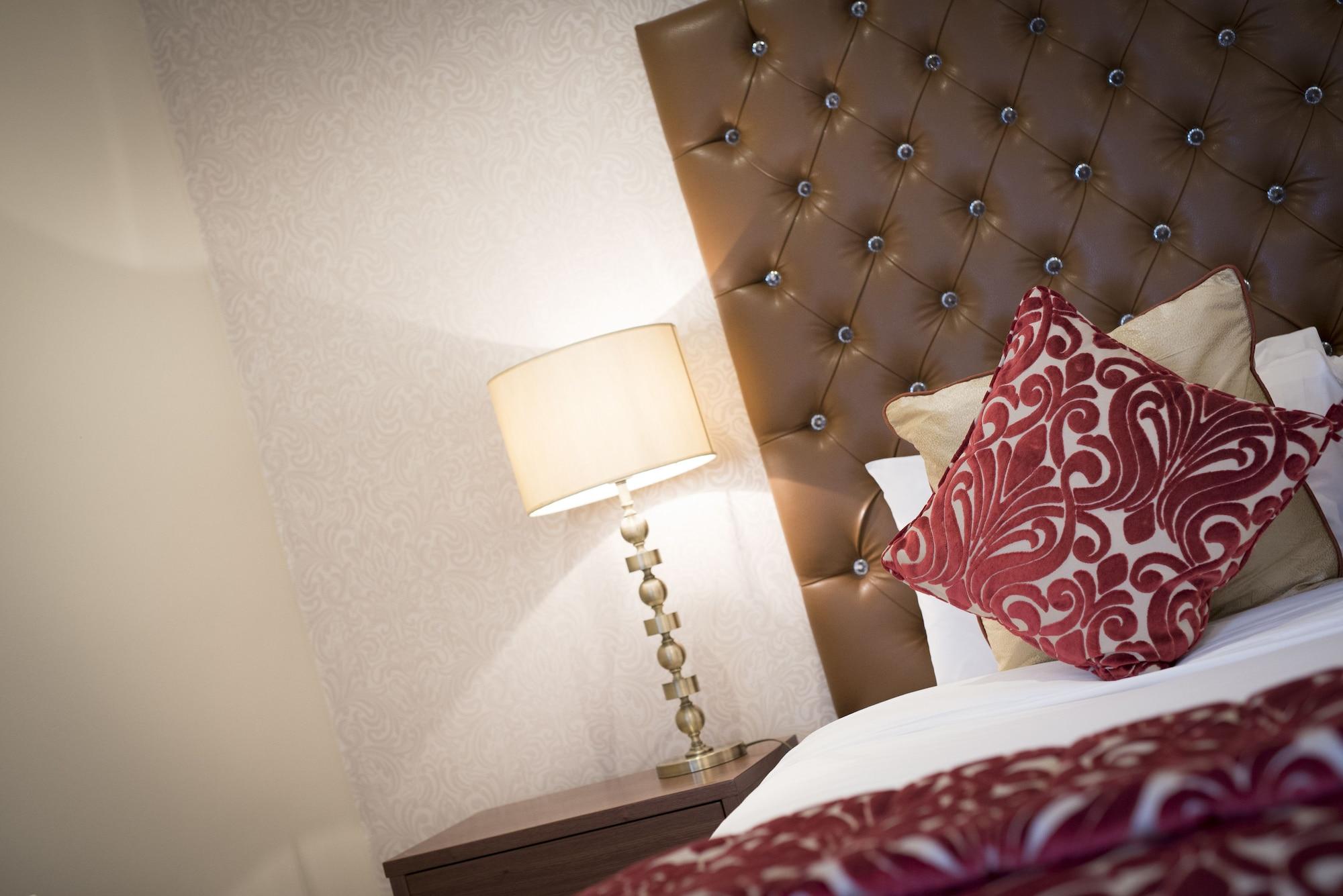 Hotel The At Dromoland 3*