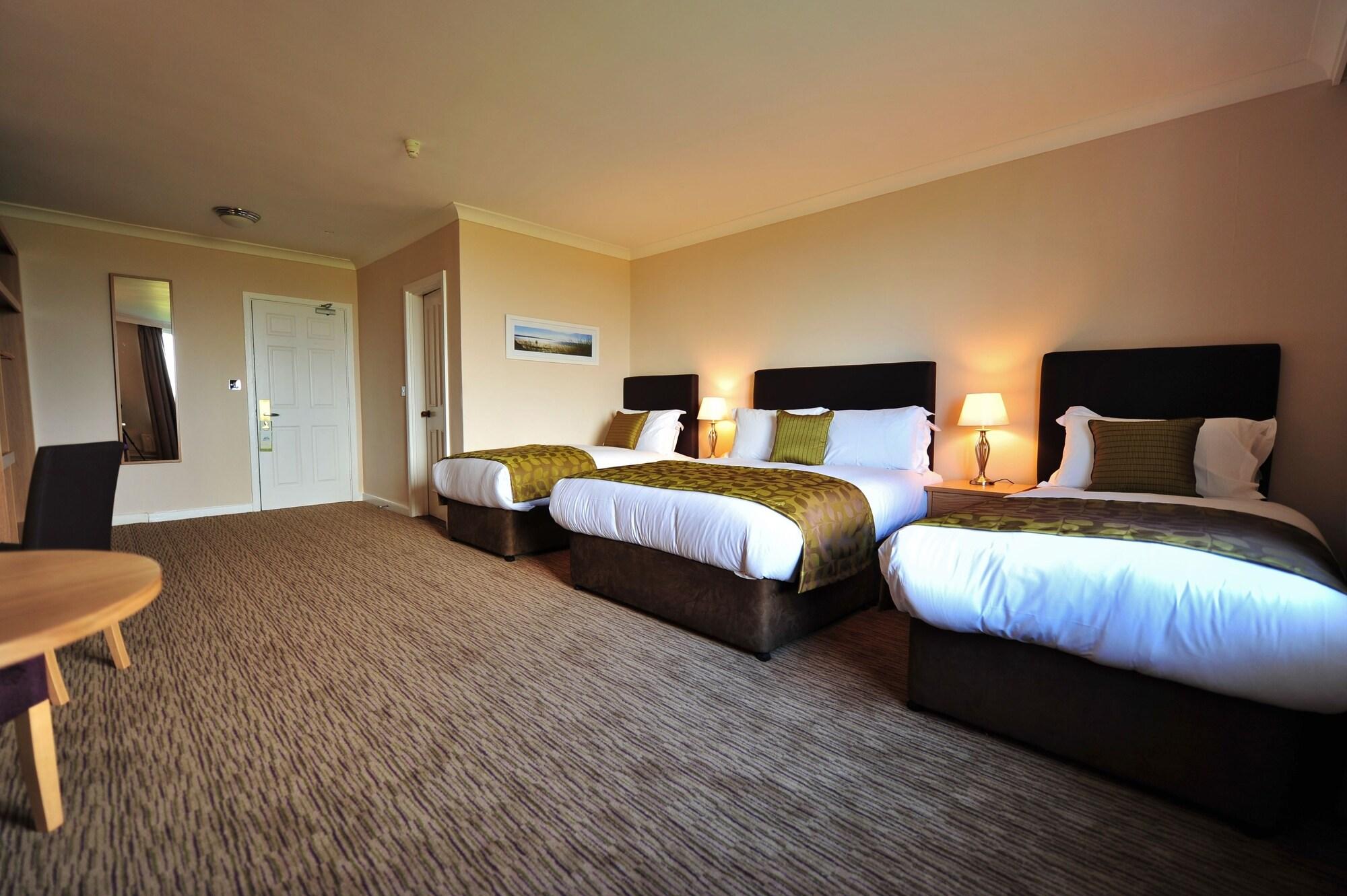 The At Dromoland Hotel 3*